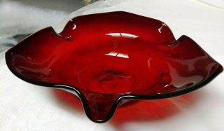 Mcm Rainbow 8 " Cased Ruby Red Crackle Glass Cigar Ashtray Tri Point Design Exc