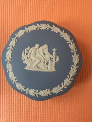 Nib Vintage Wedgwood Pale Blue Jasperware Scalloped Trinket Box Bowl With Lid