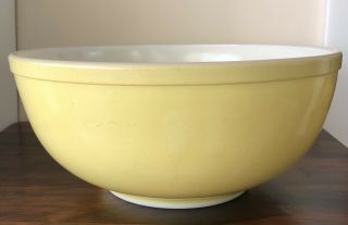 Vintage 1940’s Pyrex Primary Yellow Mixing Nesting Bowl T.  M.  Reg.  U.  S.  Pat.  Off.