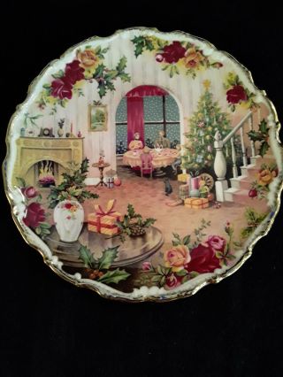 Royal Albert " Old Country Roses " Christmas Plate