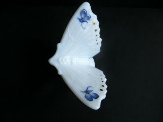 Fenton,  Milk Glass Butterfly Hand - Painted & Signed By Artist L.  Everson