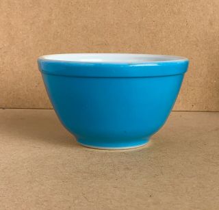 Vintage Pyrex 401 Turquoise Blue 1 - 1/2 Pint Nesting Mixing Bowl No Scratches