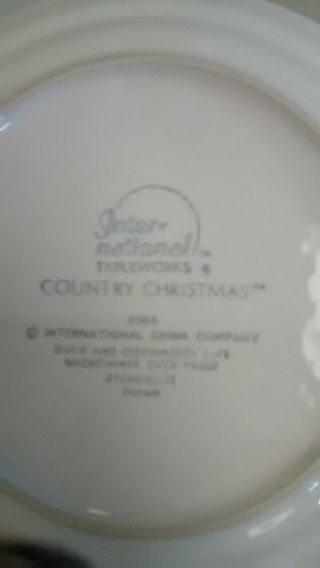 Set of 4 International China COUNTRY CHRISTMAS PATTERN Salad Plates STONEWARE 4