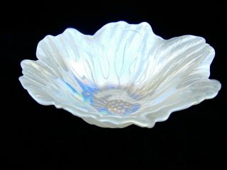 Gorgeous Murano Italian Art Glass Freeformation Open Flower Pearlescent Bowl