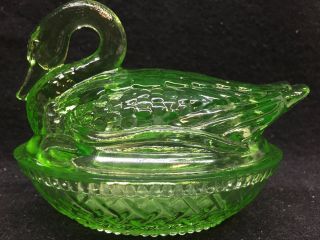 Green Vaseline Glass Swan On Nest Basket Candy Dish Uranium Wedding Butter Neon