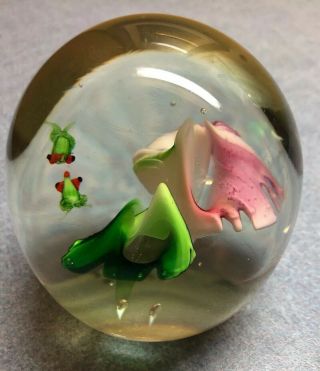 Vintage Large Art Glass Paperweight With Flowers And Two Stylized Frogs 3 "
