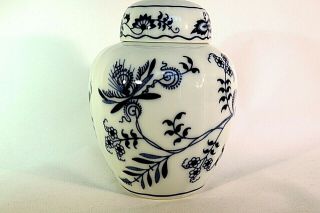 Blue Danube 5 " Porcelain Medium Ginger Jar W/lid Rectangle Mark Japan - Pristine
