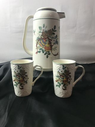 2 Mikasa English Countryside Festive Spirit Cappuccino Latte Mugs & Carafe