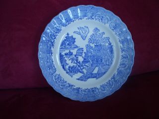 Eight (8) Vintage Limoges Made In U.  S.  A.  Blue Willow 9.  75 " Plates