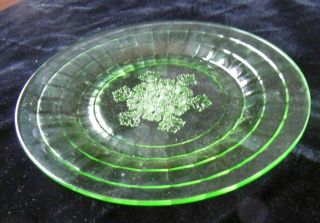 Vintage Block Optic Dinner Plate With Snowflake Center,  Anchor Hocking Glass Co.