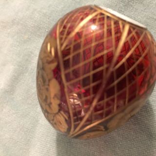 ANTIQUE BOHEMIAN GLASS RUBY RED PETITE 2 inch EGG ETCHED WITH GOLD PAINTED ROSES 4