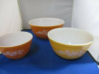 Vintage Pyrex Gold Butterfly Set Of 3 Nesting Mixing Bowls 401,  402 And 403