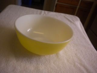 Vintage Yellow Pyrex 4 Qt Mixing Bowl Primary 404 Ovenware