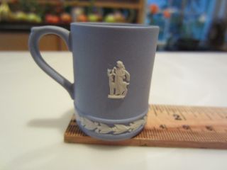 Wedgwood Jasperware Miniature Mini Mug Tankard 1½ " T Creamon Lavender Blue Englnd