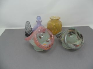 Small Bundle Of British Art Glass - Vasart - Caithness - Tweedmuir Glass