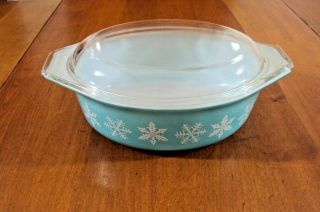 Vintage Pyrex Turquoise Snowflake 043 Casserole 1.  5 Qt Dish W Lid