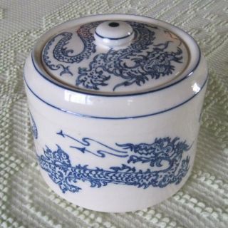 Royal Art Pottery Blue And White Dragon 5 " Canister 800 Made In England