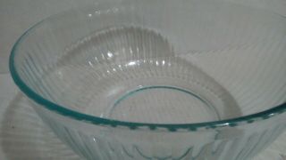 Pyrex 7404 - S 4.  5 Quart Ribbed Clear Glass Mixing Bowl,  Great Cond.  Made In Usa
