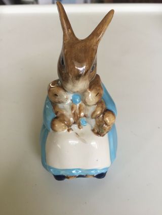 Beswick Beatrix Potter Mrs Rabbit And Bunnies Figurine
