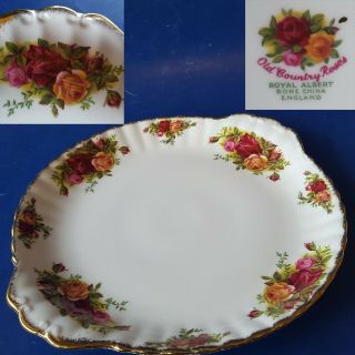 Vtg Royal Albert England Old Country Roses 10.  5 " Gold - Handled Cake Plate.  Euc