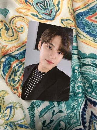 Seventeen Official 2019 Seasons Greetings Photocards (mingyu)