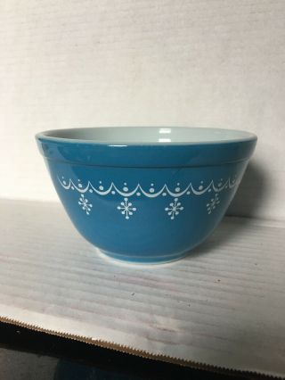 Vtg Pyrex Mixing Bowl 401 Snowflake Blue Garland 1 1/2 Pt
