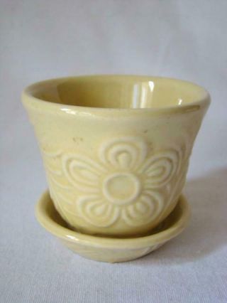 Adorable Vintage Miniature Yellow Pottery Planter,  Stylized Flowers,  Usa