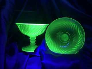 2 Vintage Uranium Green Depression Glass Sherbet/fruit Cups Champagne Glass