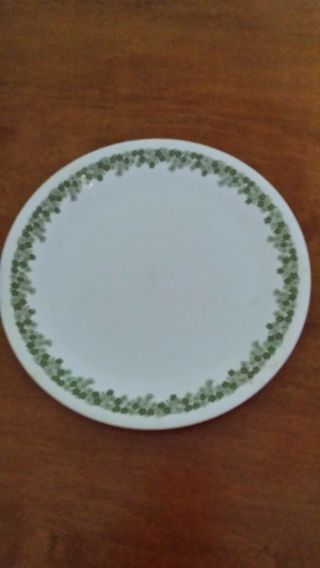 6 Dinner Plates Corelle Spring Blossom/ Crazy Daisy.  Vintage Green.