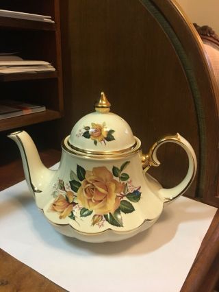Vintage Sadler Teapot Carousel Yellow Rose Gold Gilt Bell Shape 32 Ounce 1937