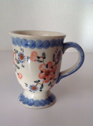 Polish Pottery Stoneware Coffee Mug Cup Pedestal 8 oz Pink Flowers Blue Border 3
