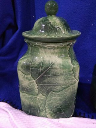 VIETRI Italy Foglia Green Leaf Embossed Hand Painted Canisters Set of 2 4