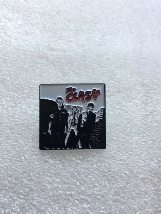 The Clash Pin Badge 77 Punk Rock Joe Strummer Mick Jones Paul Simonen The 101ers