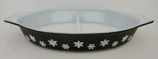 Vintage Pyrex Glass Black Snowflake 1.  5 Quart Divided Casserole Dish Chipped