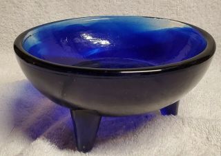Art Glass 3 Footed Bowl Cobalt Blue Swirl