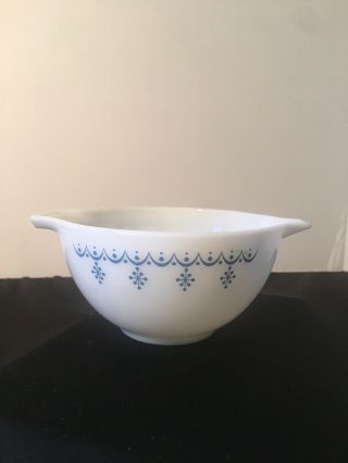 Pyrex Snowflake Blue Garland 441 Cinderella Mixing Bowl