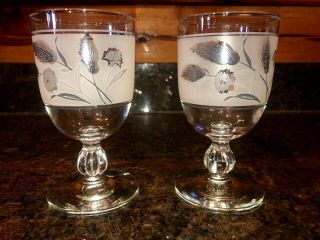 Two (2) Vintage Libbey Glass Frosted Silver Leaf Wine Glasses Cocktail 3
