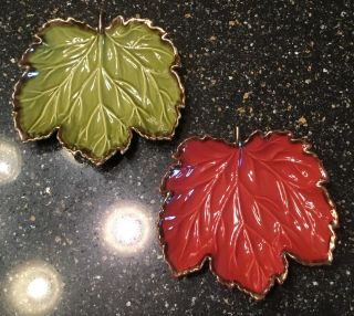Two (2) Fall Thanksgiving 3d Maple Leaf Plates By Tabletops Gallery Nwt