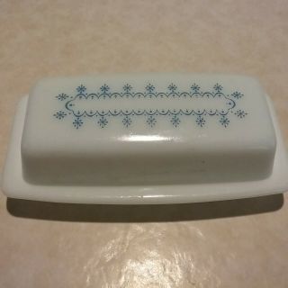 Vintage Pyrex Milk Glass Blue Snowflake Garland Covered Butter Dish
