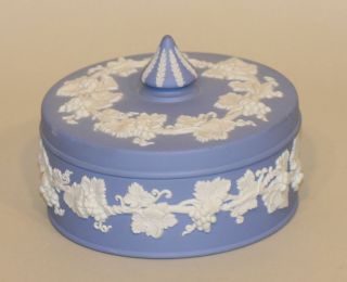 Wedgwood England Light Blue Jasperware 5 Inch Powder Box Dresser Jar With Lid