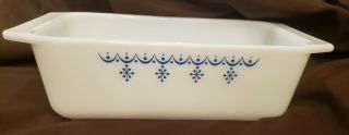 Pyrex Blue Snowflake Garland Loaf Pan 913 Vintage - 8.  5 X 4.  5 X 2.  5