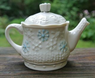 Vintage Irish Belleek Ireland Four Seasons " Winter Snowflakes " Tiny Teapot