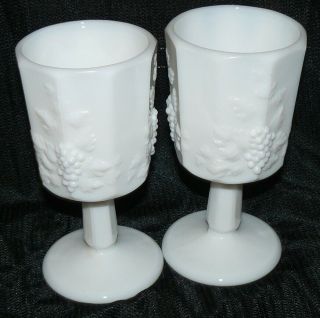 Set Of 2 Vintage Westmoreland Paneled Grape White Milk Glass Wine Water Goblets