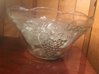 Large Clear Glass Punch Bowl With 10 Cups