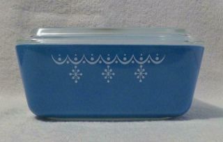 Vintage Pyrex 502 1 1/2 Pint Blue Snowflake Garland Refrigerator Dish W//lid