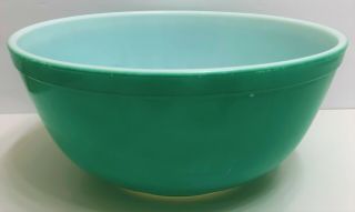 Vintage Pyrex 403 Green 2.  5 Quart Mixing Bowl