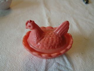 Westmoreland Glass Peach/white Mini Chicken Hen On Nest Basket Salt Dip