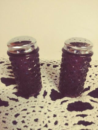 L.  E.  Smith Or L.  G.  Wright Purple Amethyst Daisy And Button Shakers