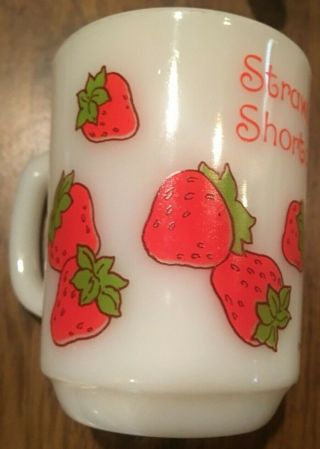 1980 Vintage Milk Glass Anchor Hocking Fire King STRAWBERRY SHORTCAKE Coffee Cup 2