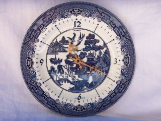 Blue Willow 10.  5 Inch Plate Wall Clock Churchill England